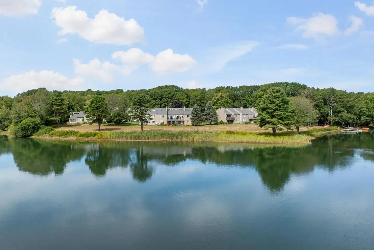 New Listing: 19 Portview Lane, Kennebunk, ME 04043 – $949,900