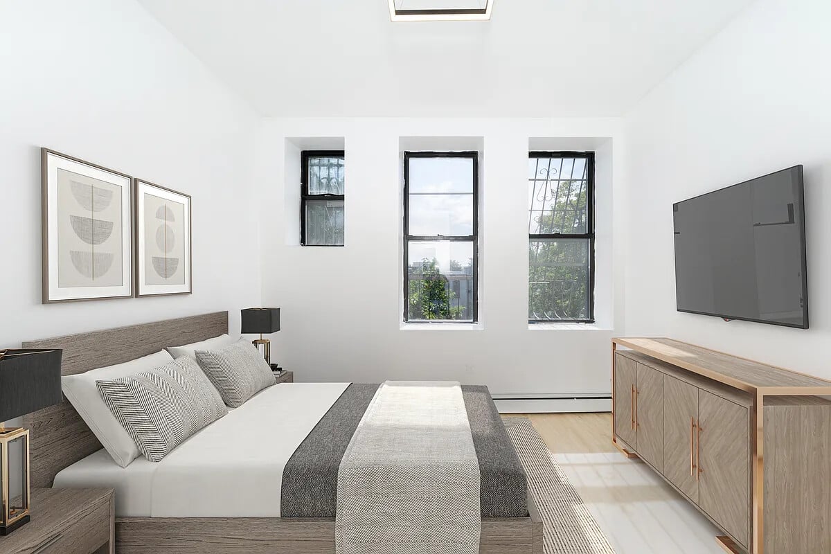 810 Macon Street, Apt 1B