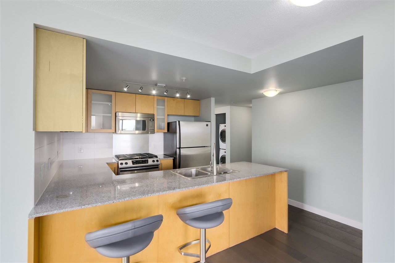 807-7555 Alderbridge Wy