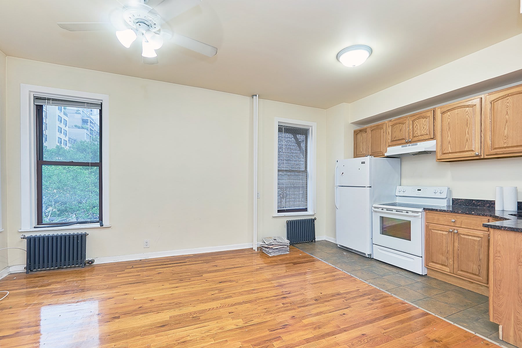 300 E 69th St, Unit 3E