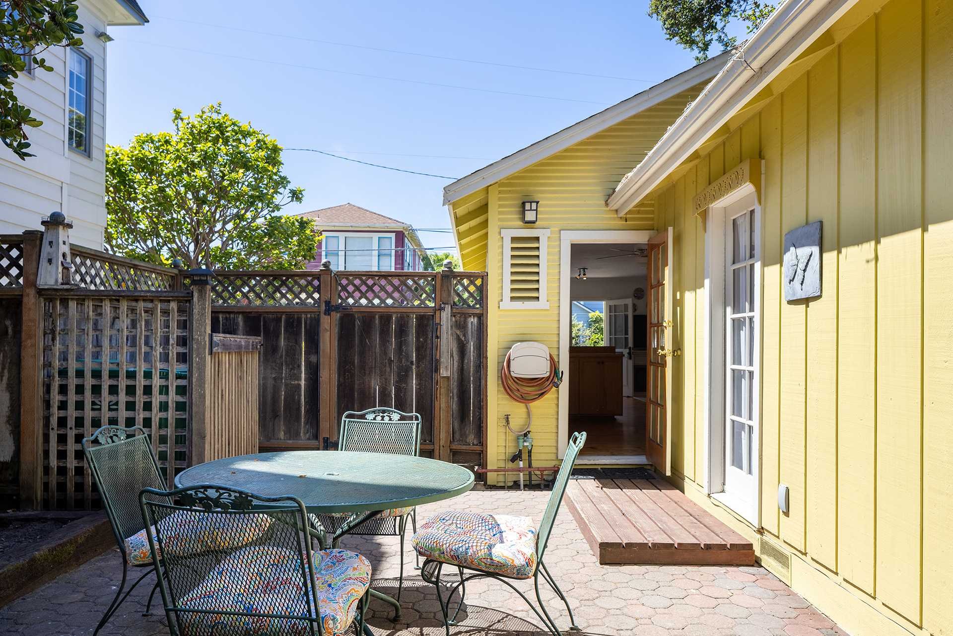 Charming Pacific Grove Cottage - 125 16th Street