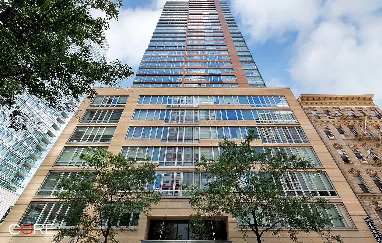 250 East 53rd Street Unit: 601