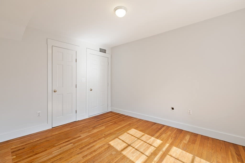 135 Charles St, #3