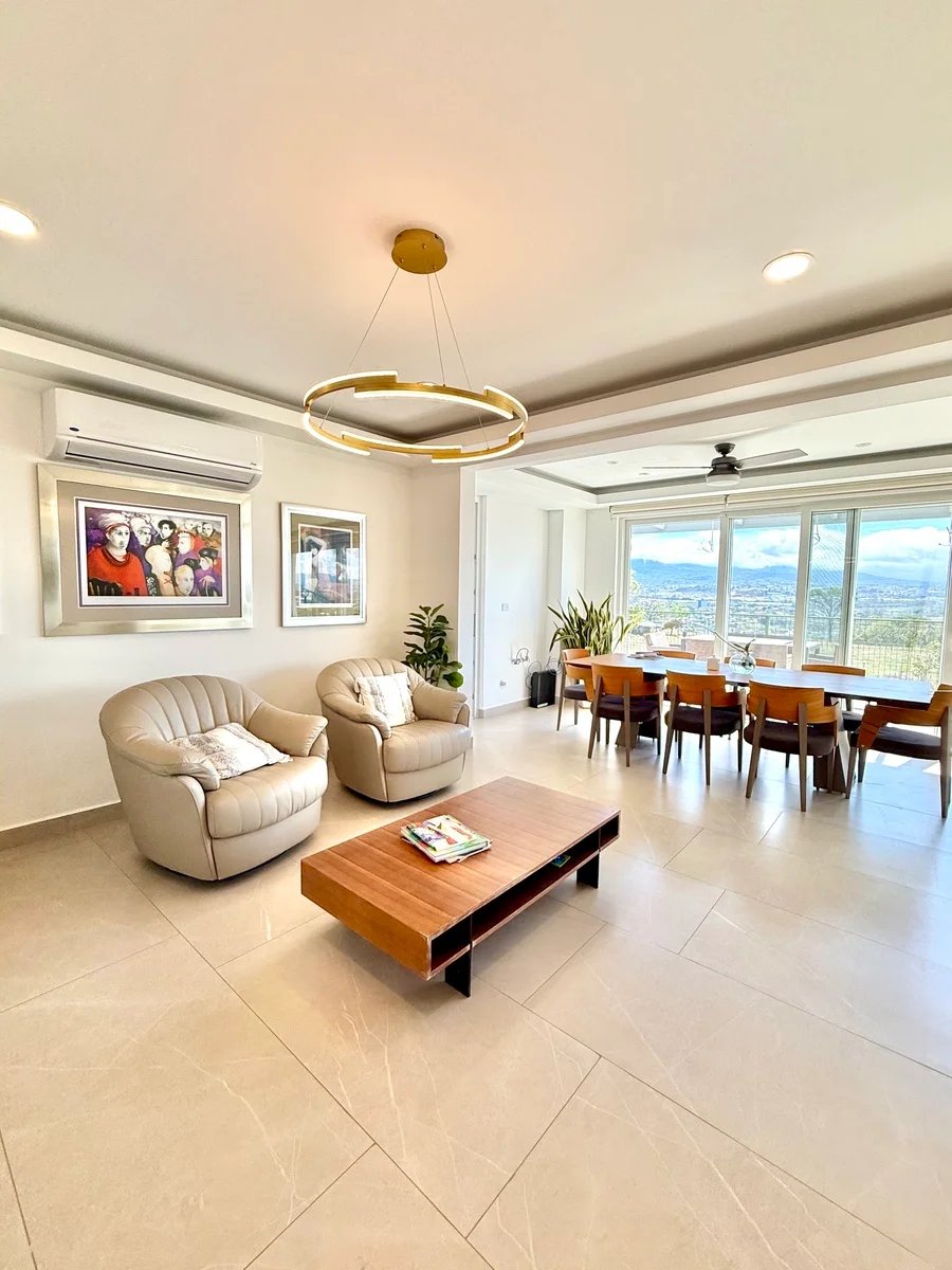 Smart View Townhouse, Escazu, San Jose