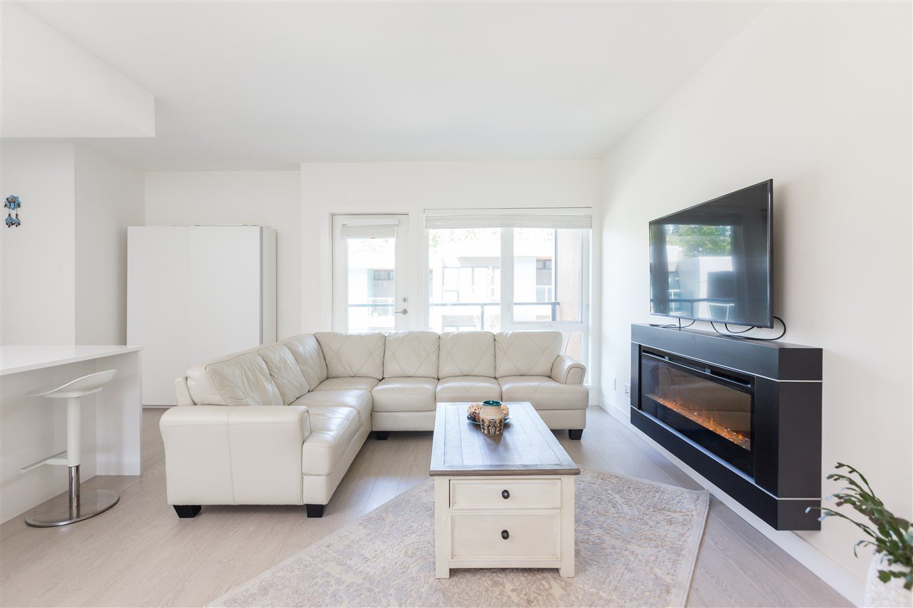38-3595 Salal Dr