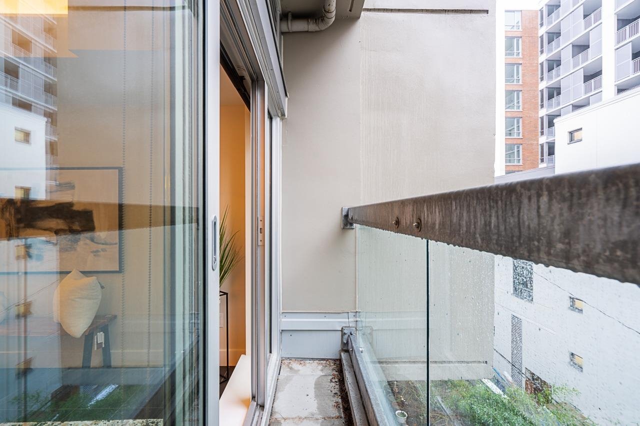 404-33 W Pender Street, Vancouver