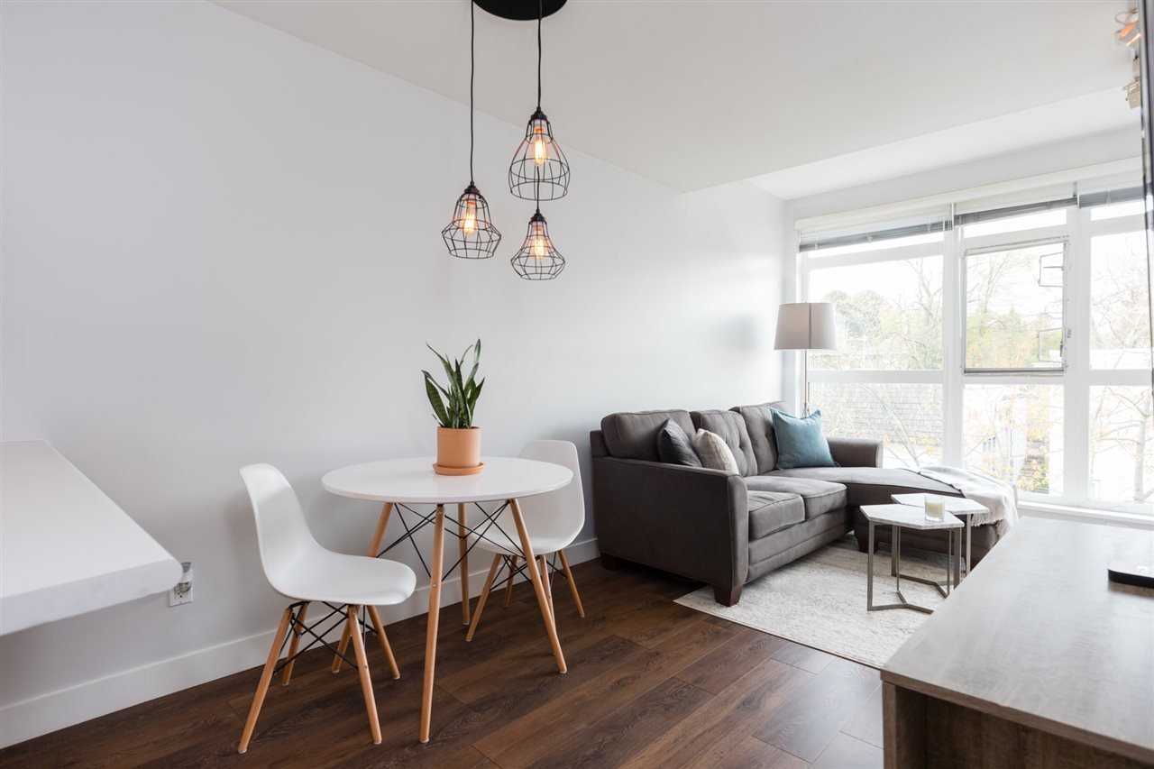 403-988 W 21st Ave
