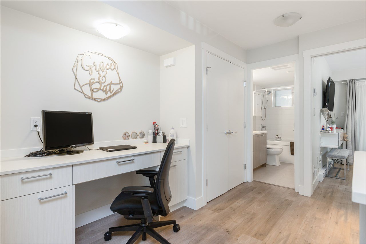 102-7180 Barnet Rd