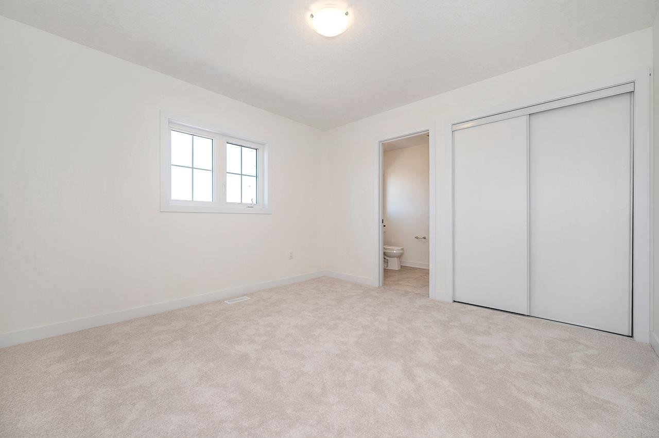 194 Aviron Cres