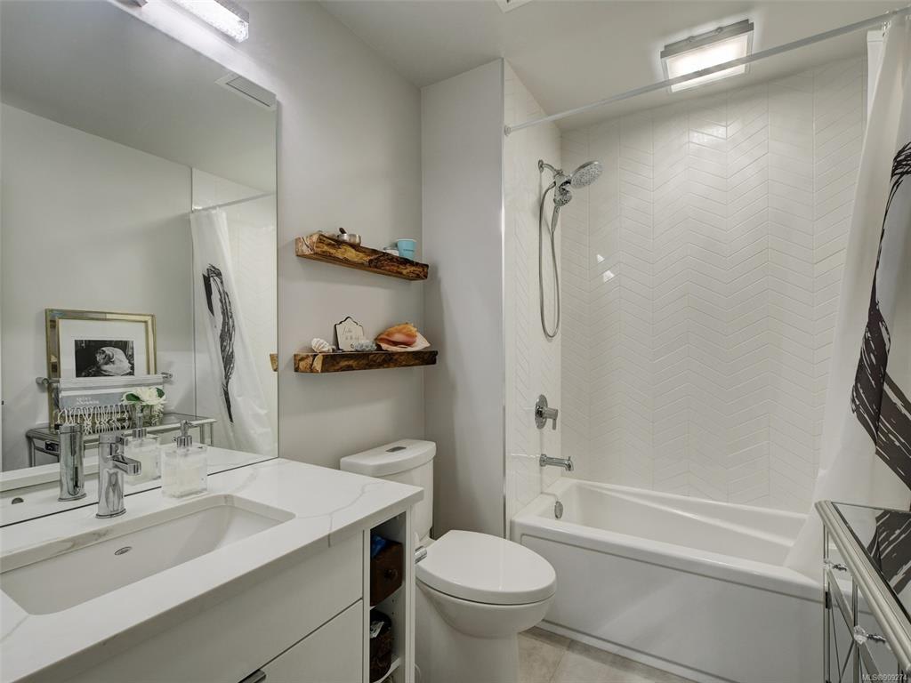 306 - 835 Dunsmuir Rd