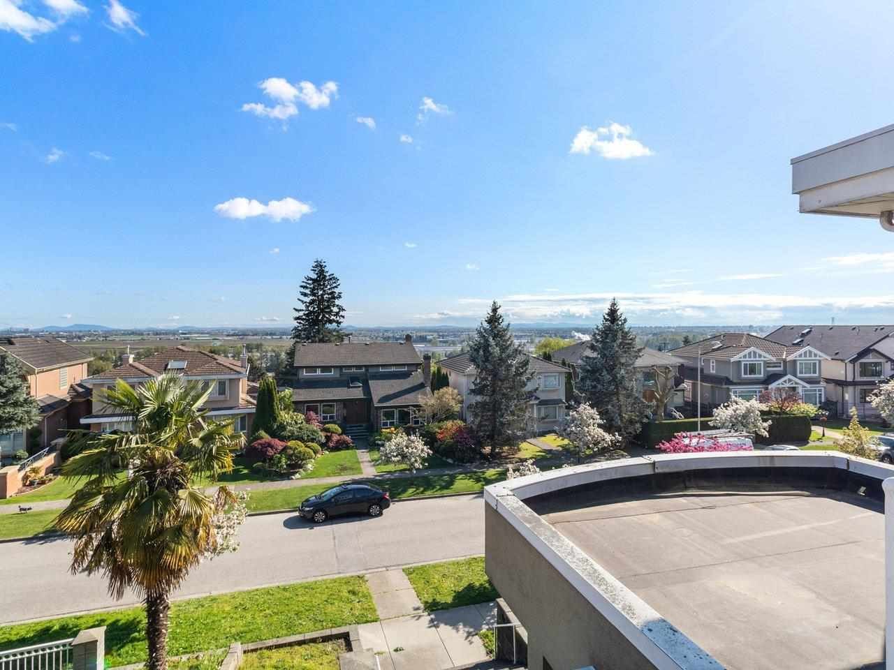 2311 Burquitlam Dr