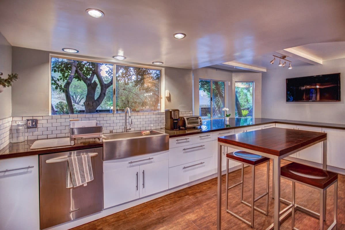 3540 Coldwater Canyon, Studio City, CA