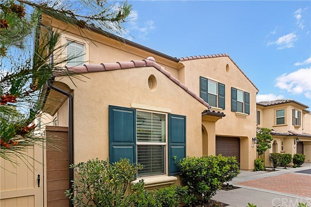 131 Bright Poppy, Irvine 