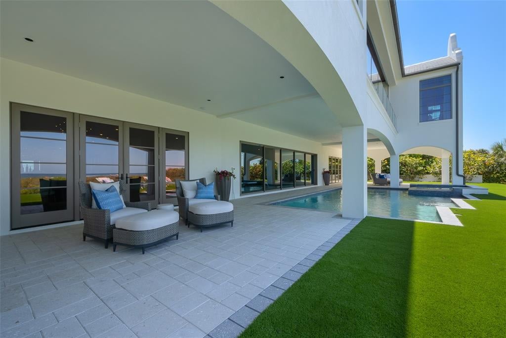100 Beach Ave, Anna Maria