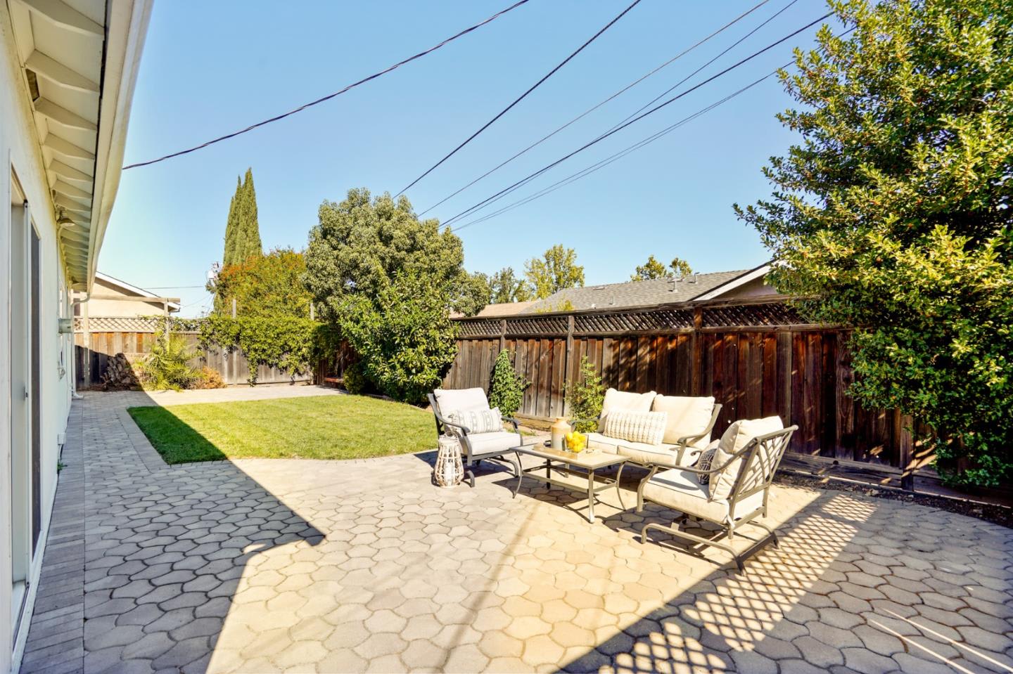 Charming Home In Campbell