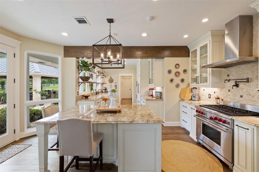 461 Piney Creek Rd Bellville, Tx 77418