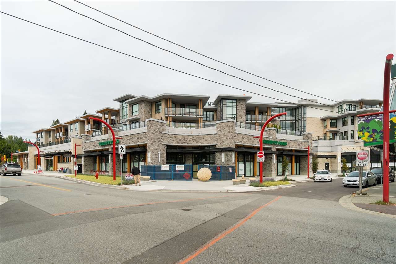 205-3230 Connaught Cres