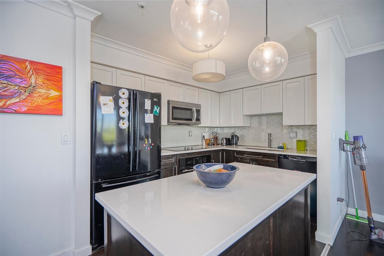 401-3308 Vanness Ave