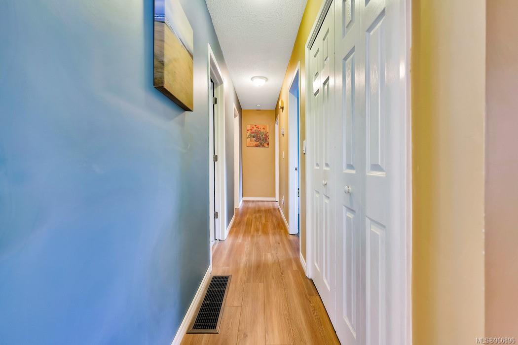 403 Dressler Rd