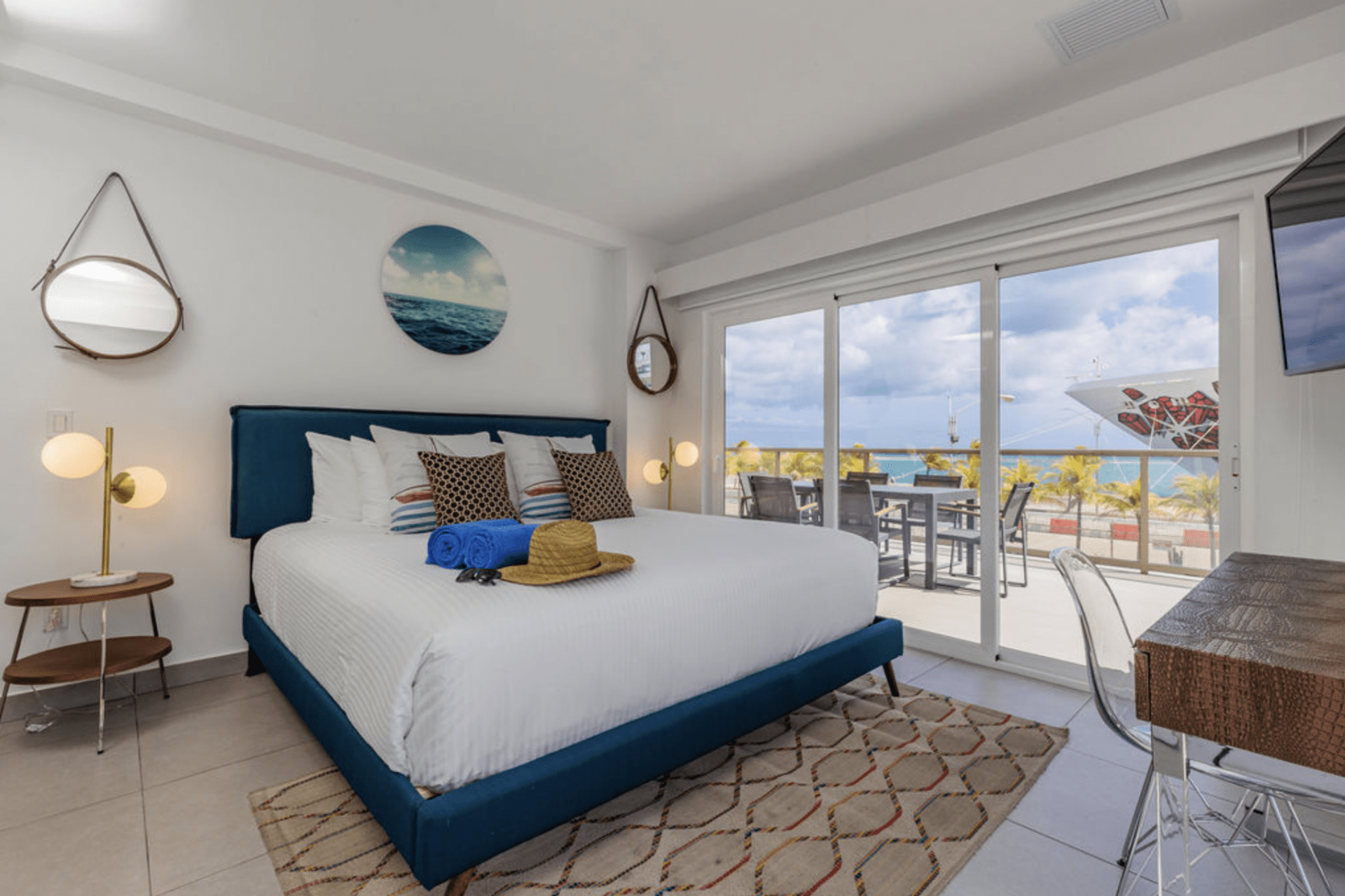 Harbour House 203