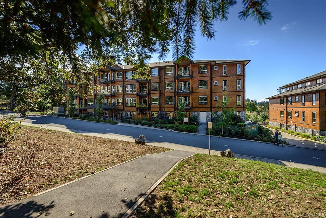 104-201 Nursery Hill Dr, View Royal
