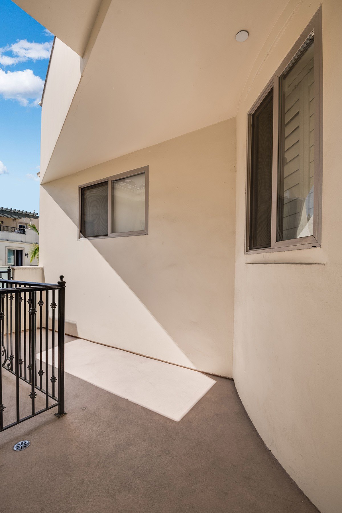 841 Westmount Dr, #106