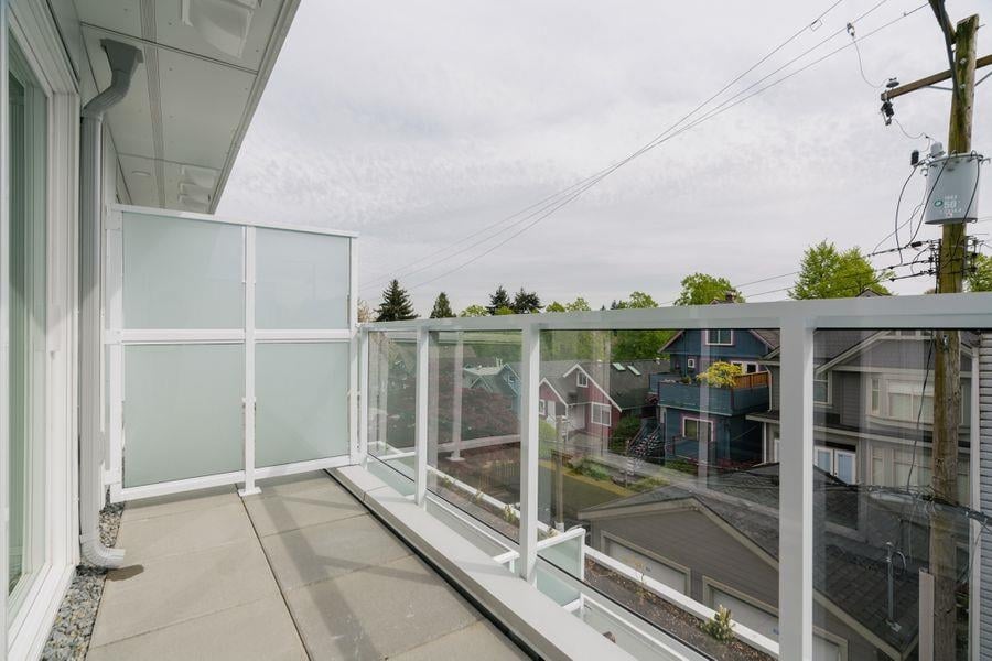 310-2508 Fraser St