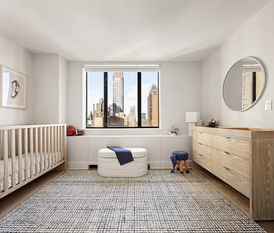 30 West 61st Street #18D