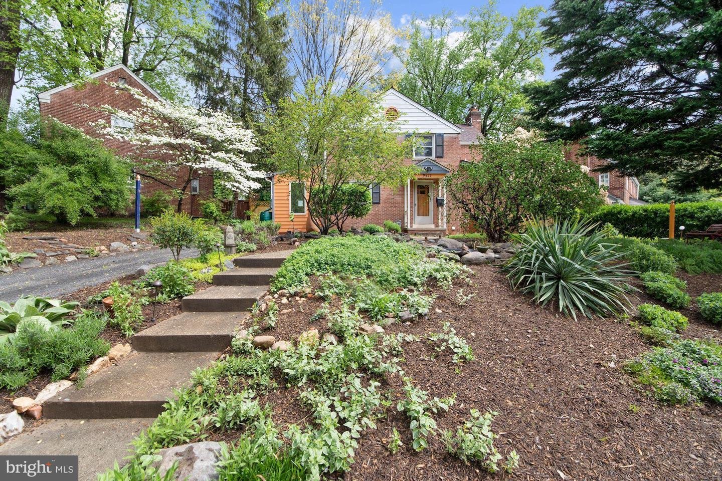 9311 Woodland Drive