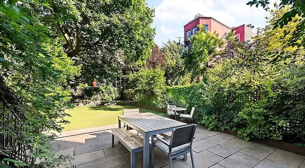 47 Sidney Pl