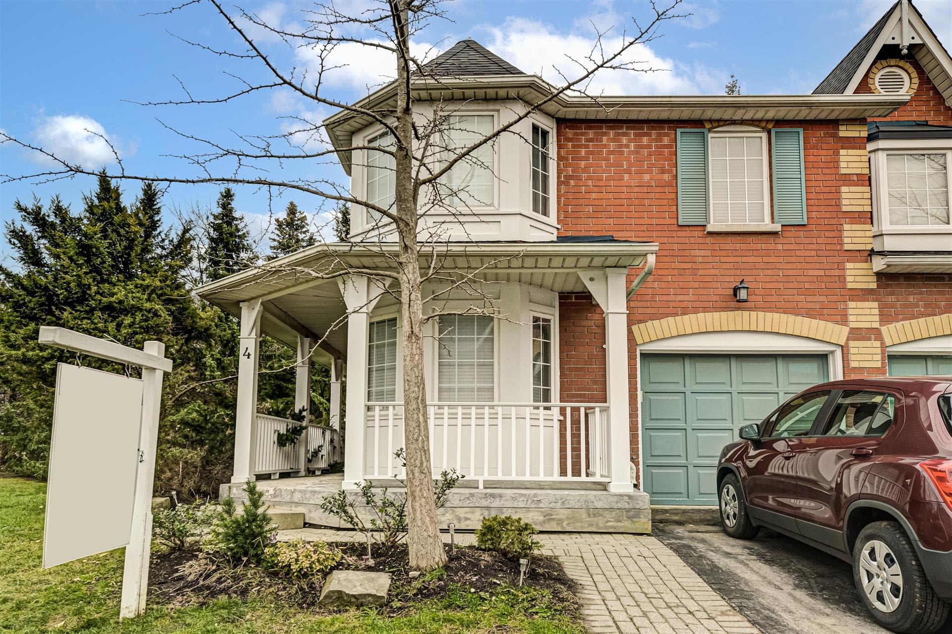 #4 - 50 Markham Rd