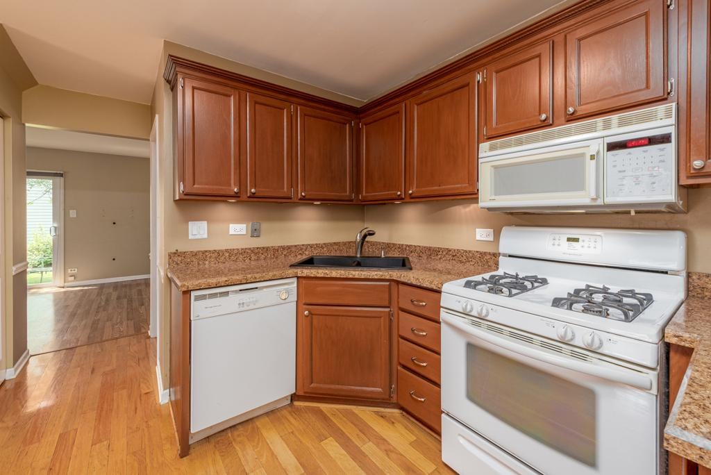 2632 College Hill Cir