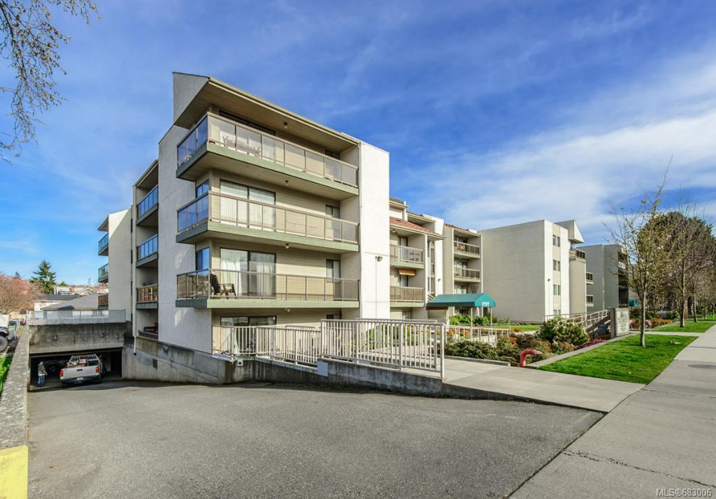 406-2757 Quadra St