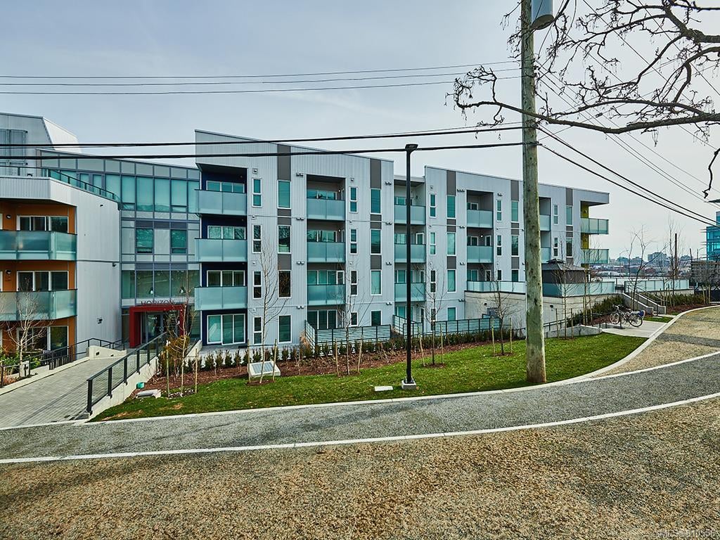 214-767 Tyee Rd