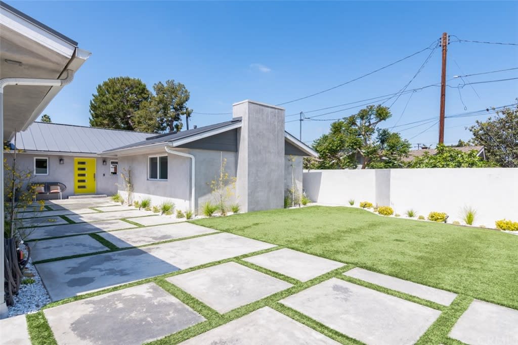325 23rd Street