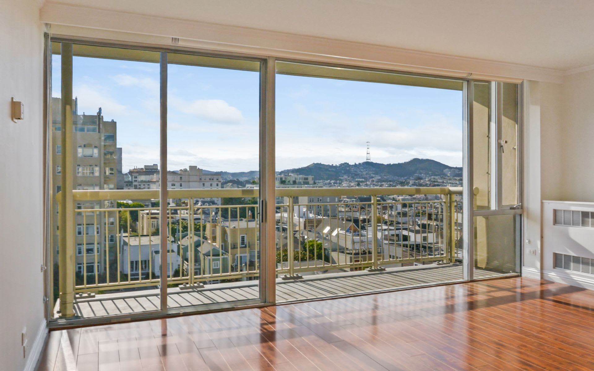 2200 Pacific Ave #10F