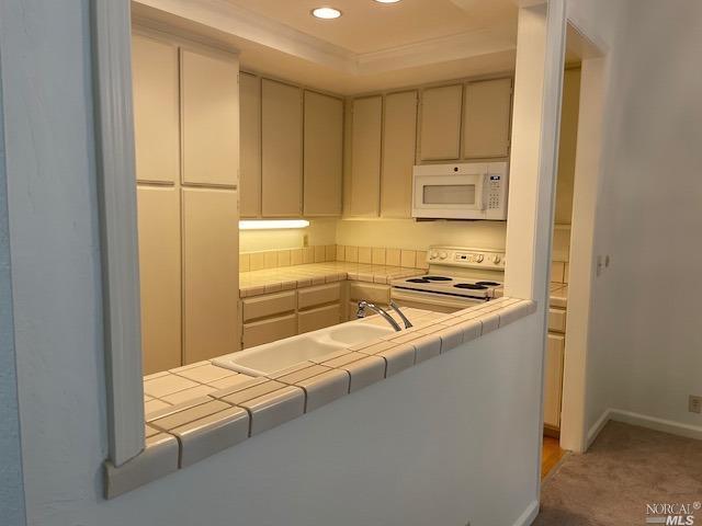334 Alamo Sq