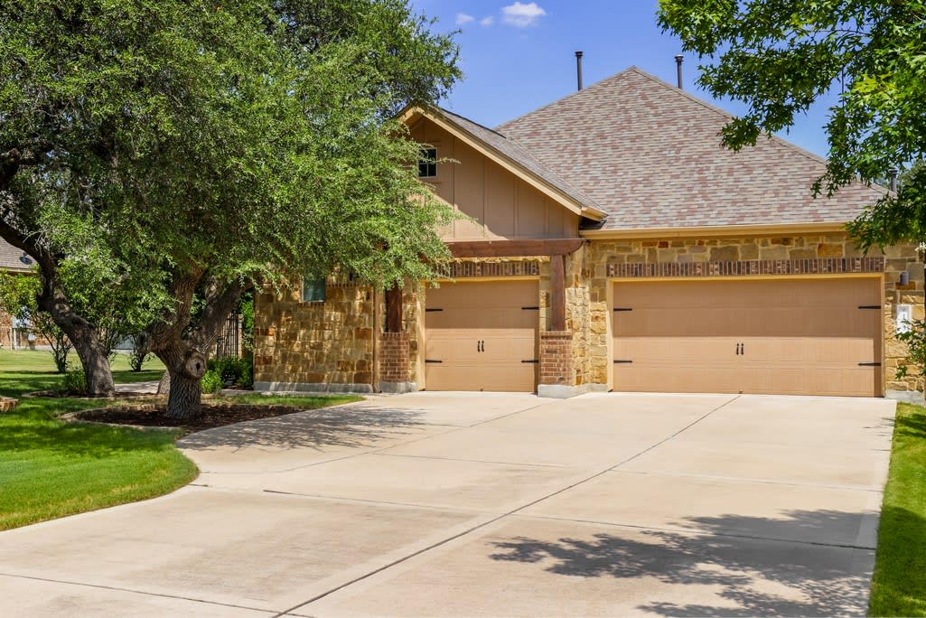 195 Ranch Ridge Dr