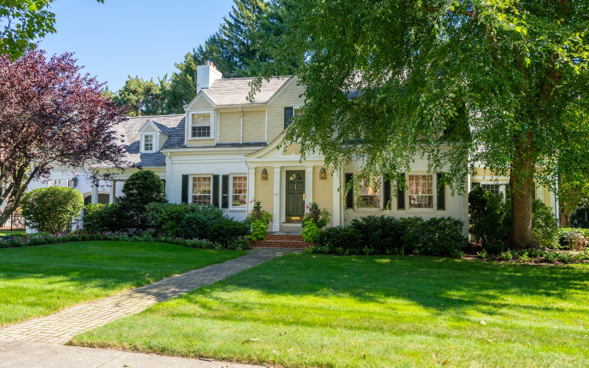 112 Gordon Rd | Under Contract