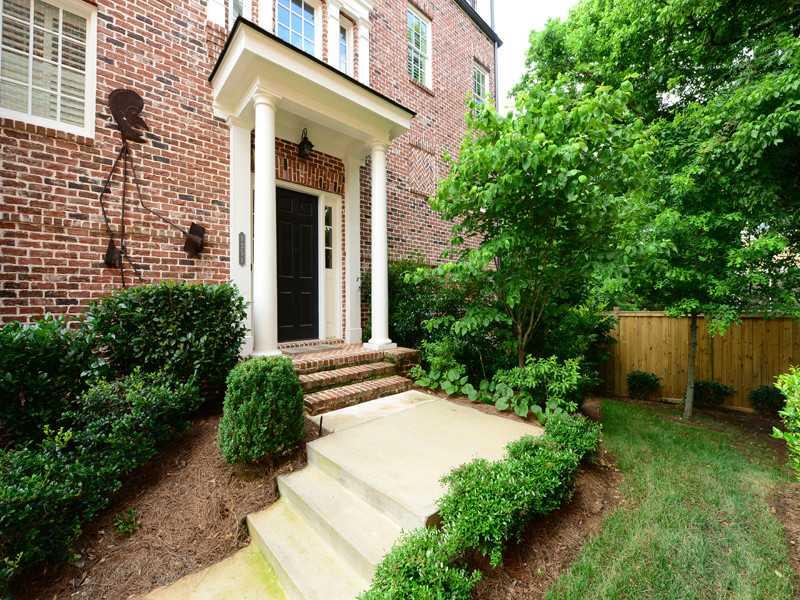1251 Lullwater Park Cir