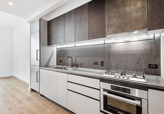 11 Hoyt Street Unit: 23F