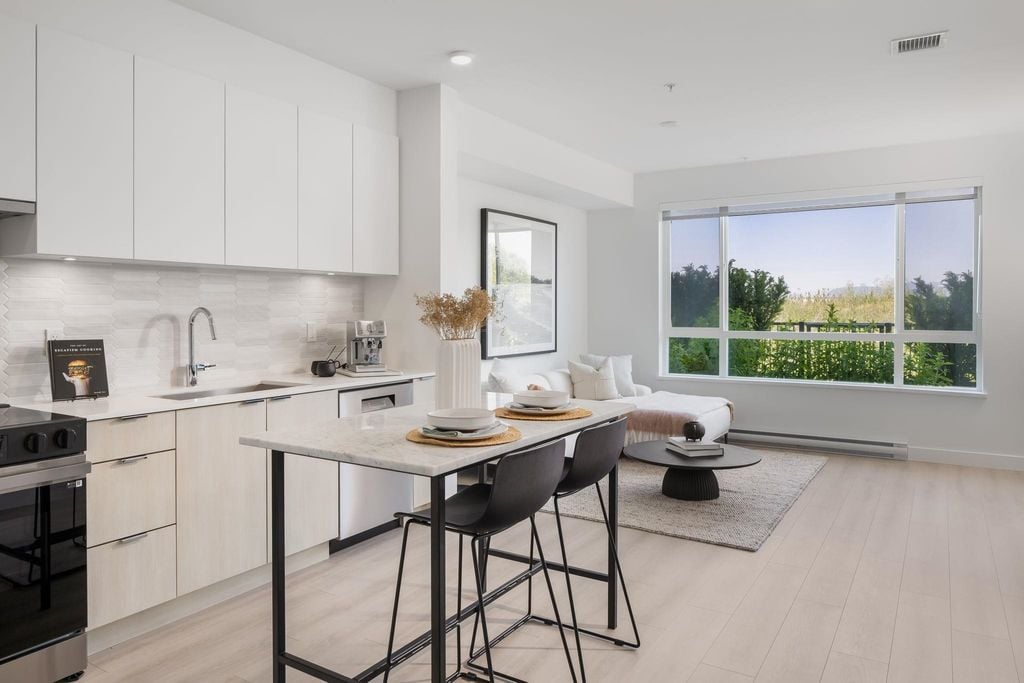 2463 Rabbit Drive 411, Tsawwassen