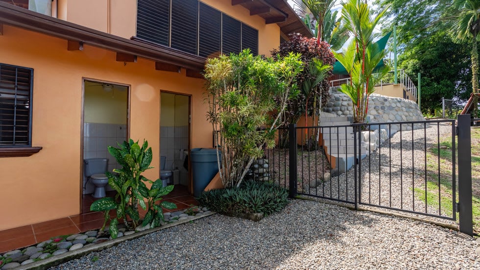 Home with White Water Views and Easy Access in Ojochal