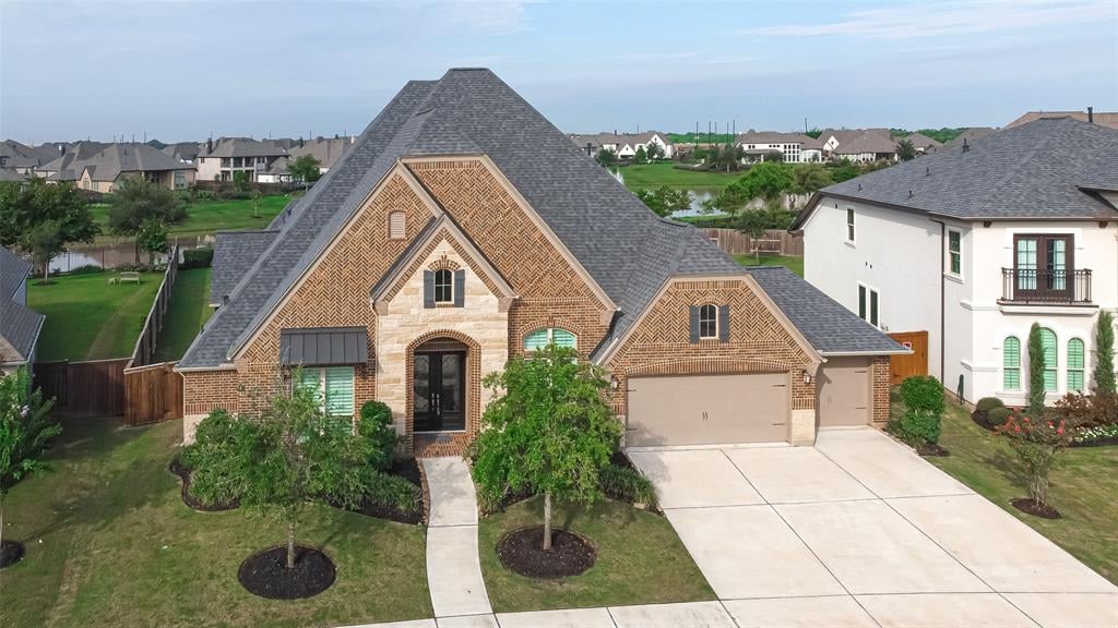 2907 Crawford Dr