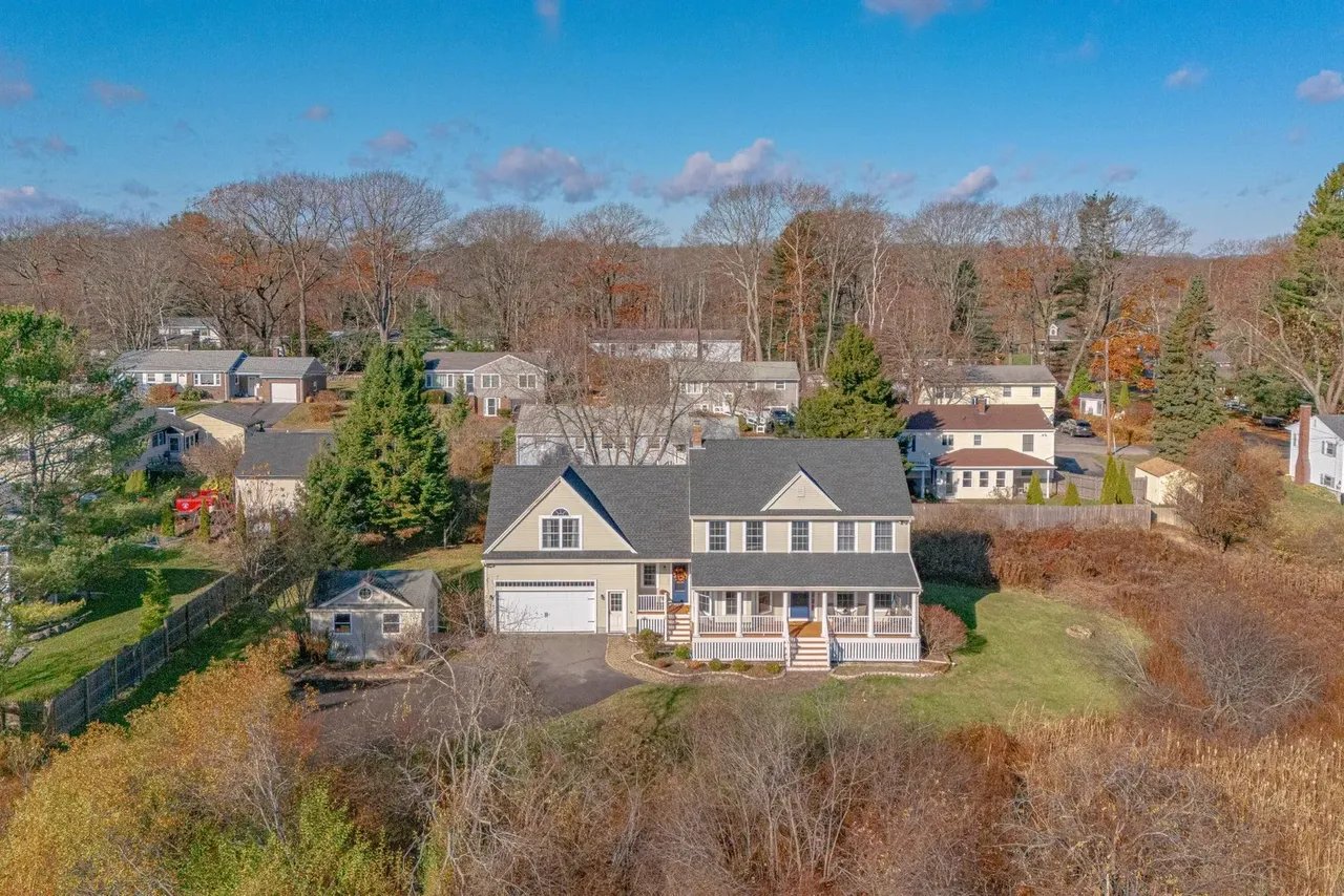 New Listing! 2 Abbey Lane, Cape Elizabeth, ME 04107 – $935,000