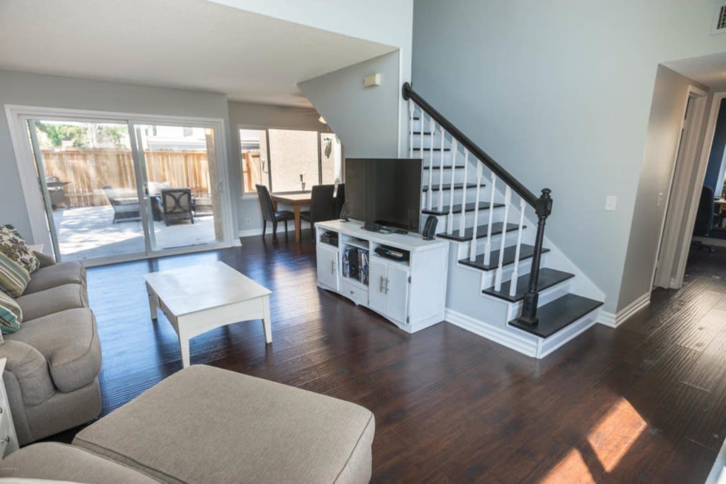 6409 Penn St #B
