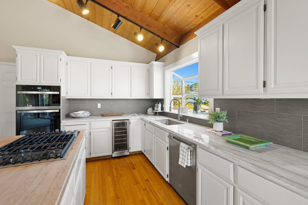 463 4th Street