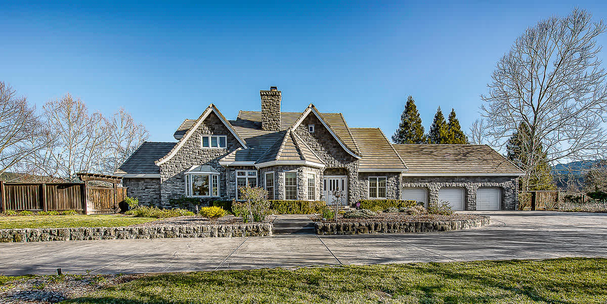 Distinctive Calistoga Estate - SOLD