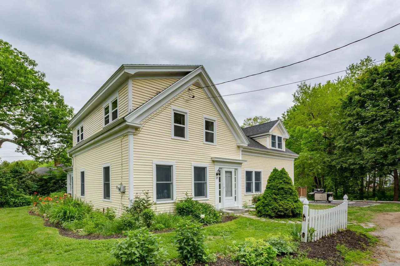 Home for Sale – 29 Spear Street Rockport, Maine