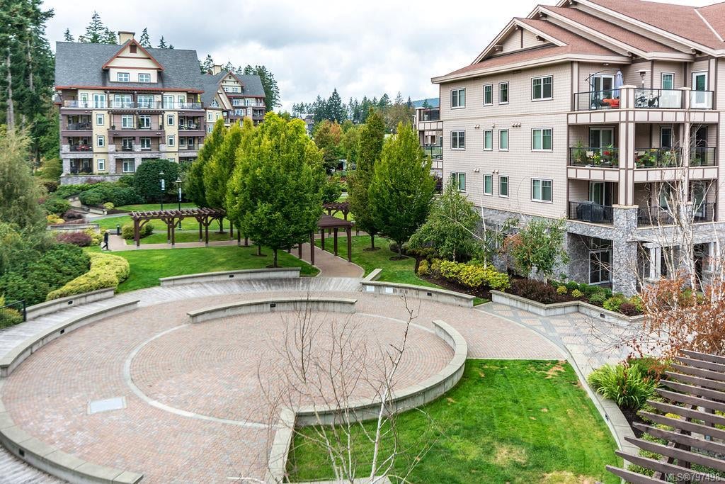 320-1325 Bear Mountain Pkwy